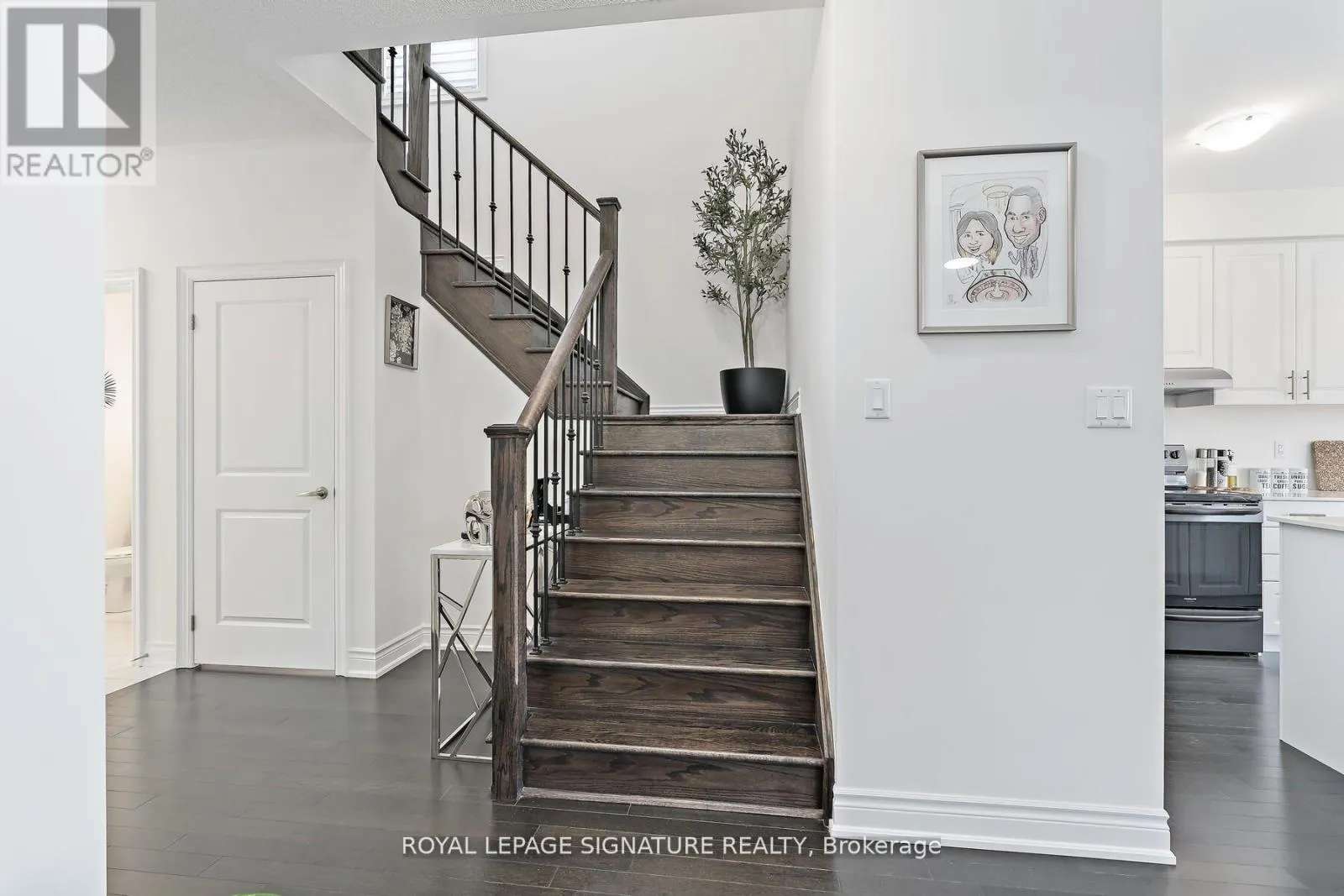 21 VINEYARD DRIVE