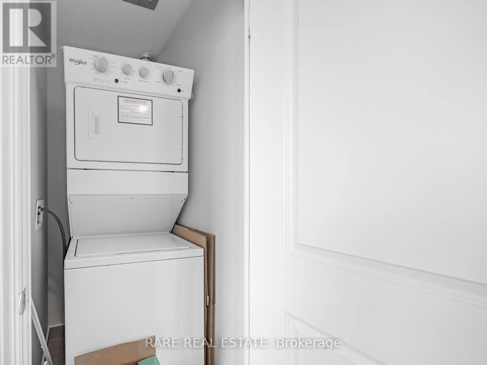 817 - 349 RATHBURN ROAD W