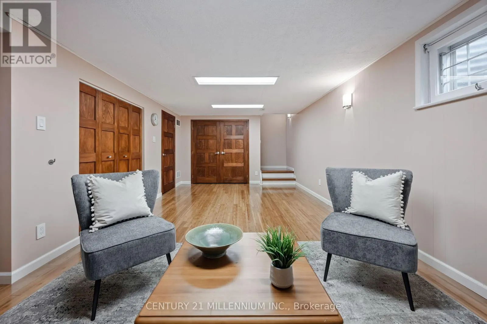 43 ERINDALE CRESCENT