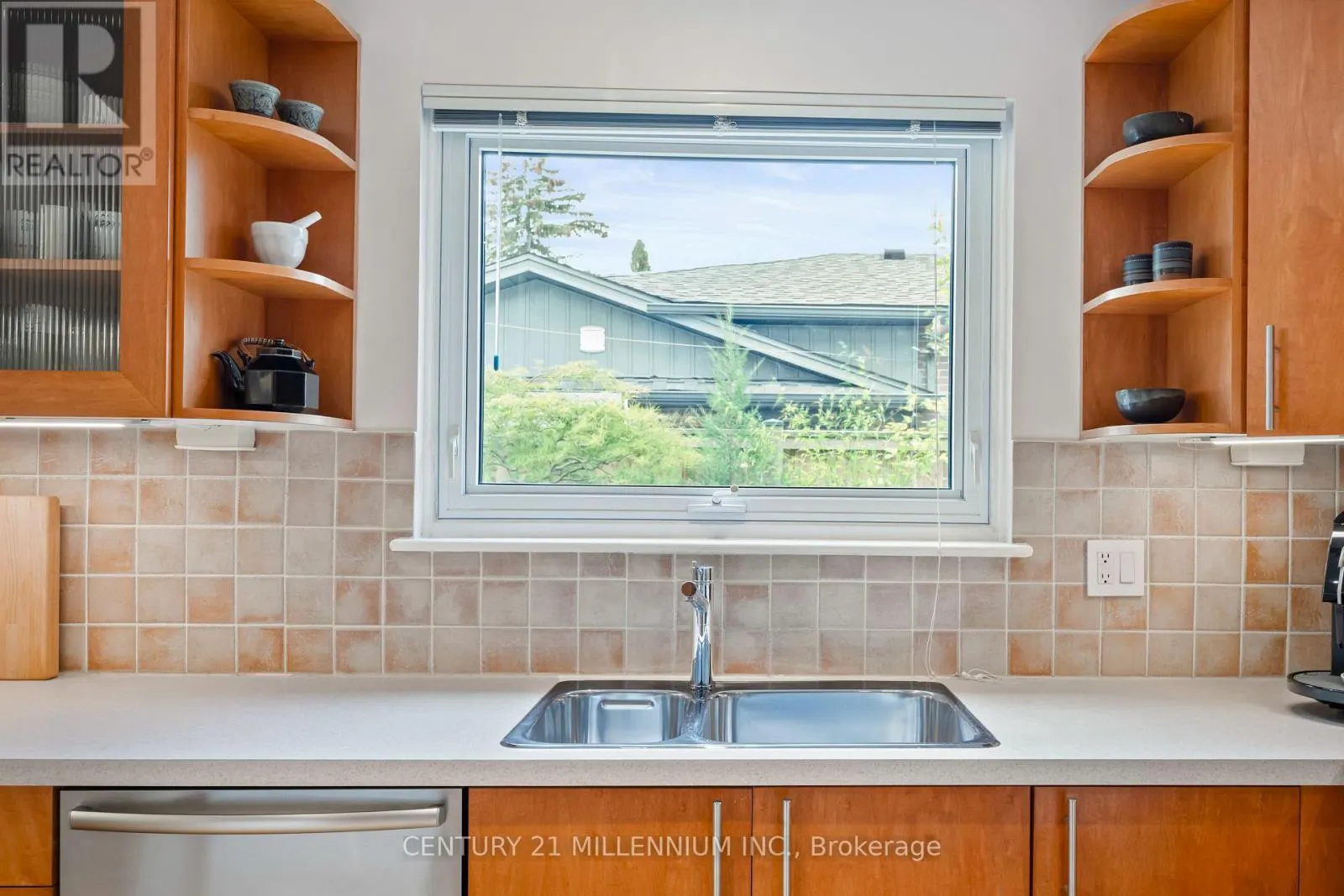 43 ERINDALE CRESCENT