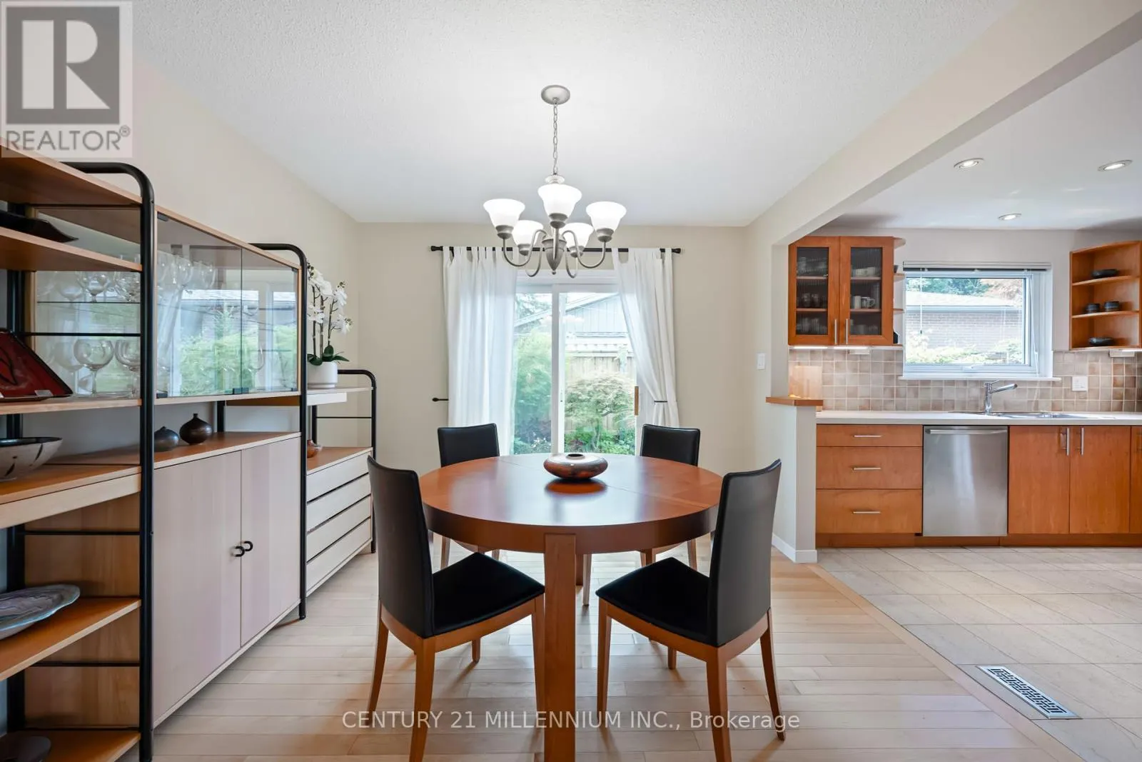 43 ERINDALE CRESCENT