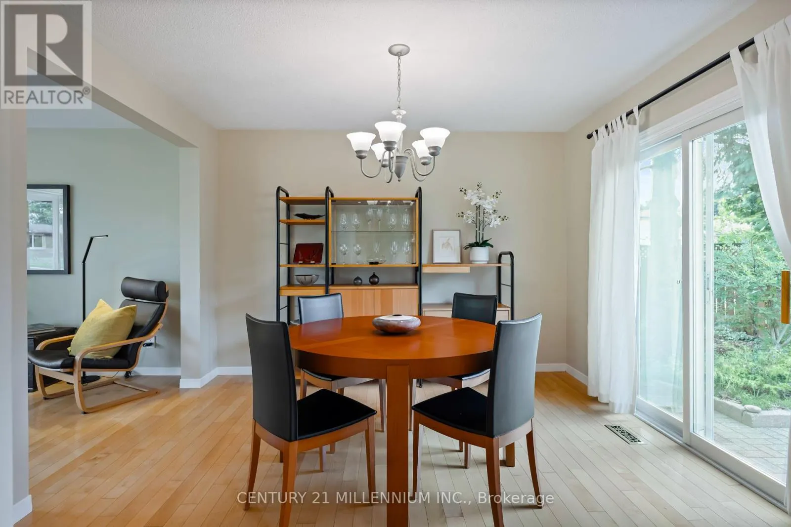 43 ERINDALE CRESCENT