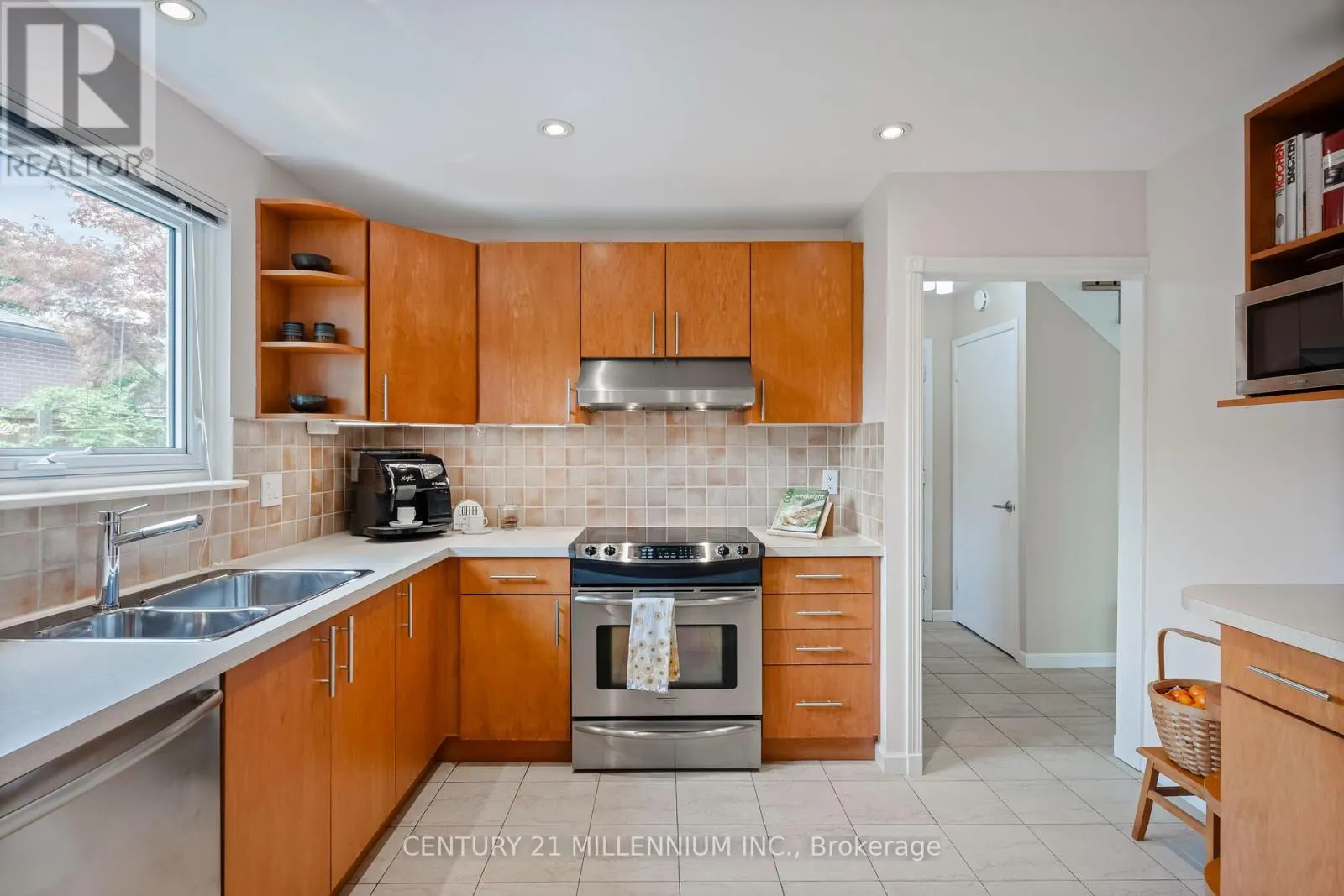 43 ERINDALE CRESCENT