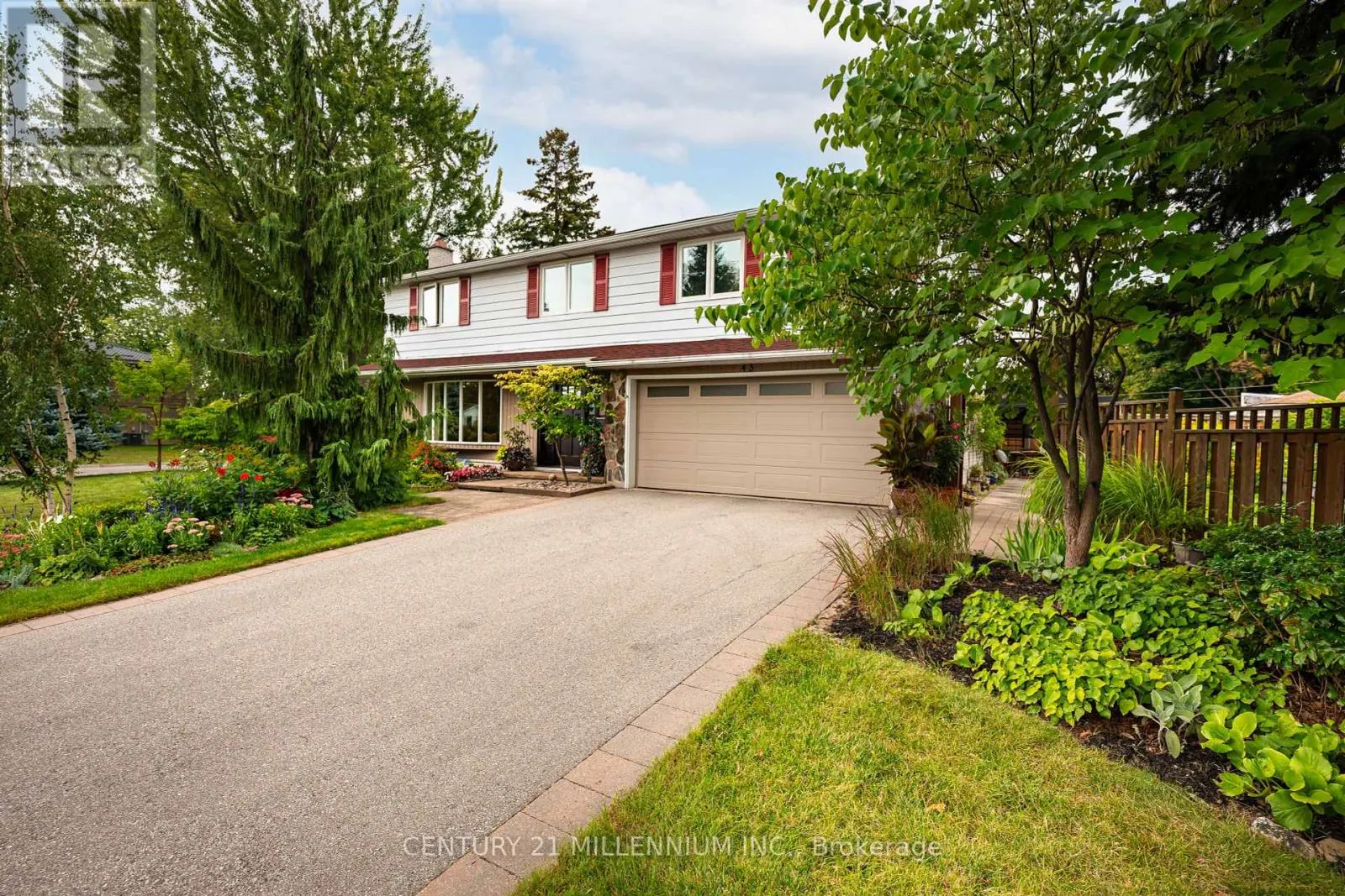 43 ERINDALE CRESCENT