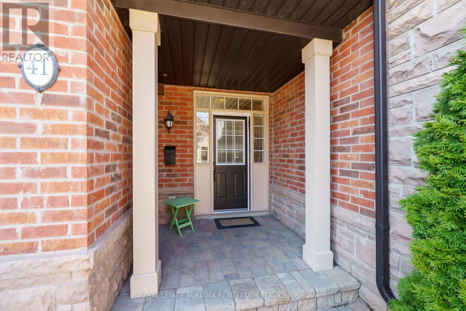 41 - 300 RAVINEVIEW WAY