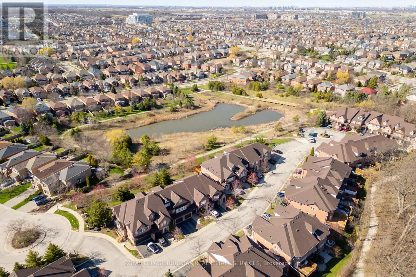 41 - 300 RAVINEVIEW WAY