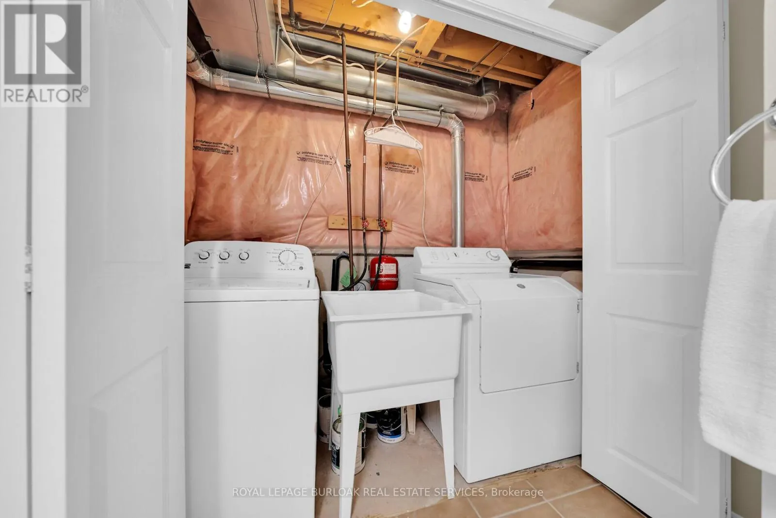 41 - 300 RAVINEVIEW WAY