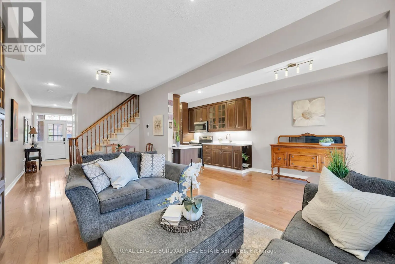 41 - 300 RAVINEVIEW WAY