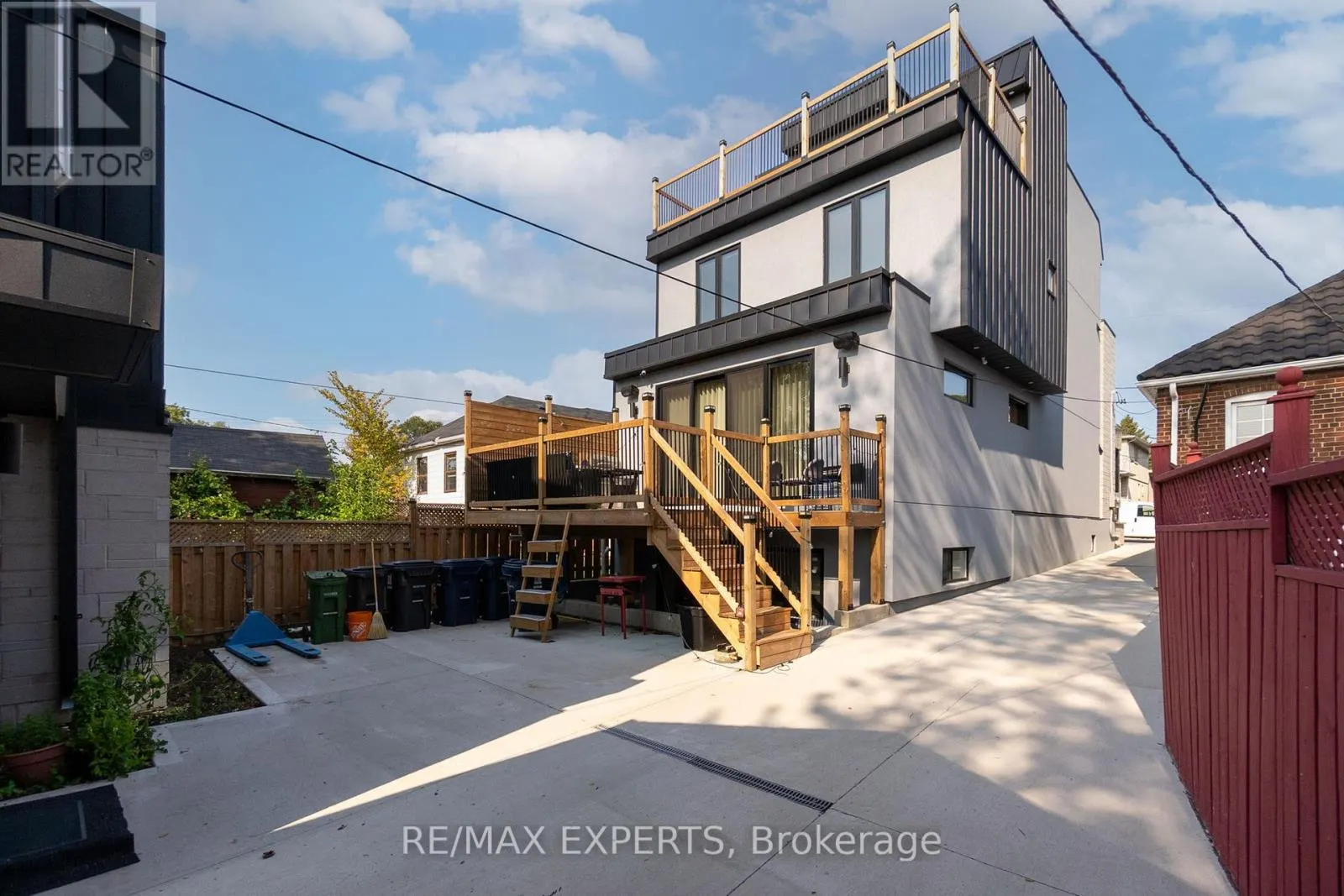 62 HARTLEY AVENUE