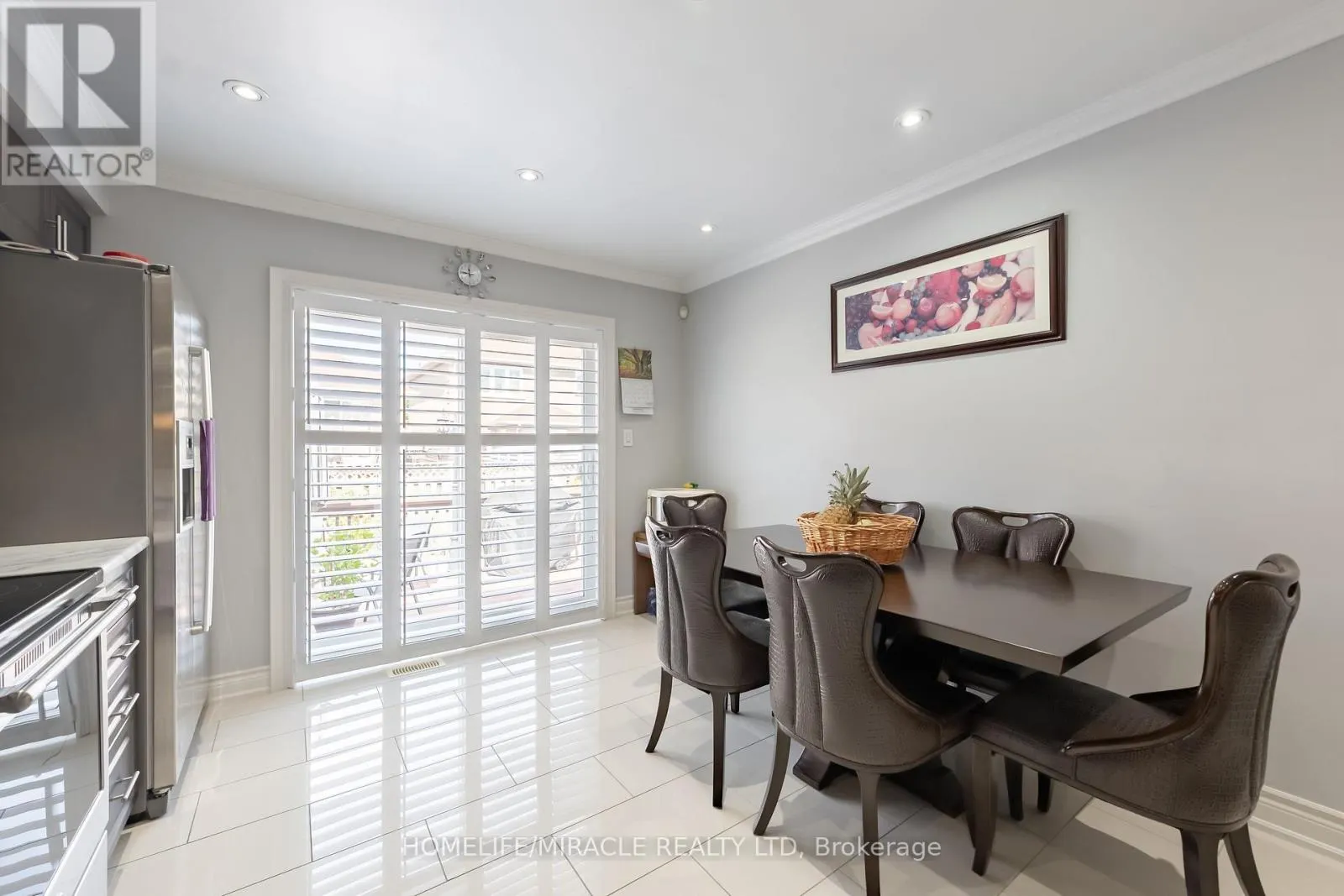 23 MOSLEY CRESCENT