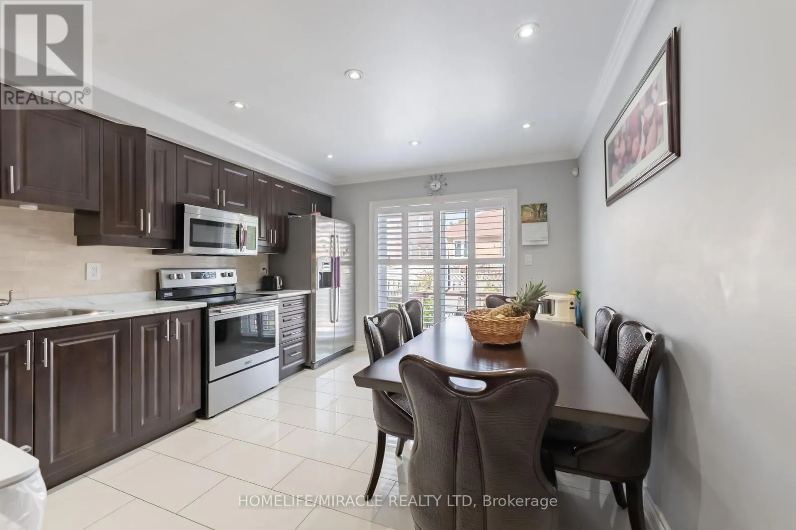 23 MOSLEY CRESCENT