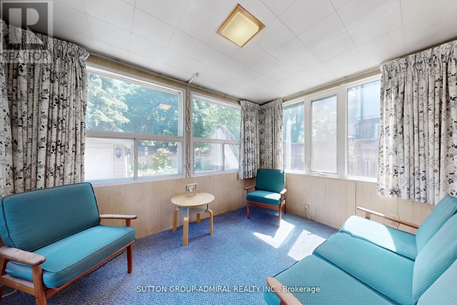 1 VALLEYVIEW GARDENS