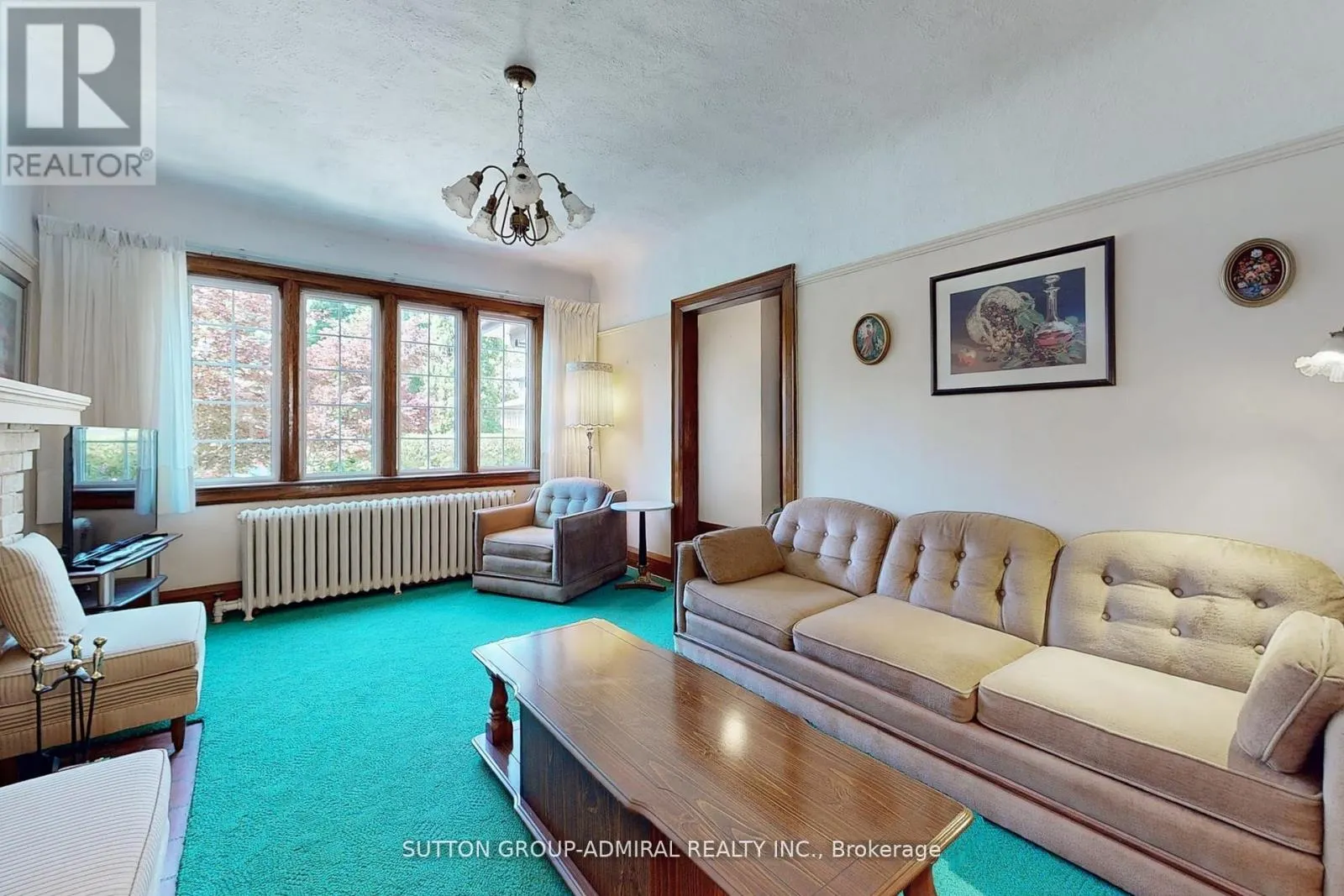 1 VALLEYVIEW GARDENS