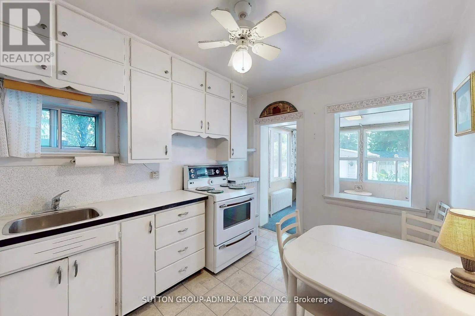 1 VALLEYVIEW GARDENS