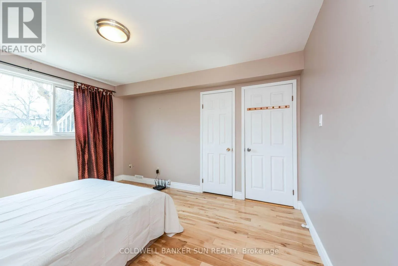 2483 YARMOUTH CRESCENT
