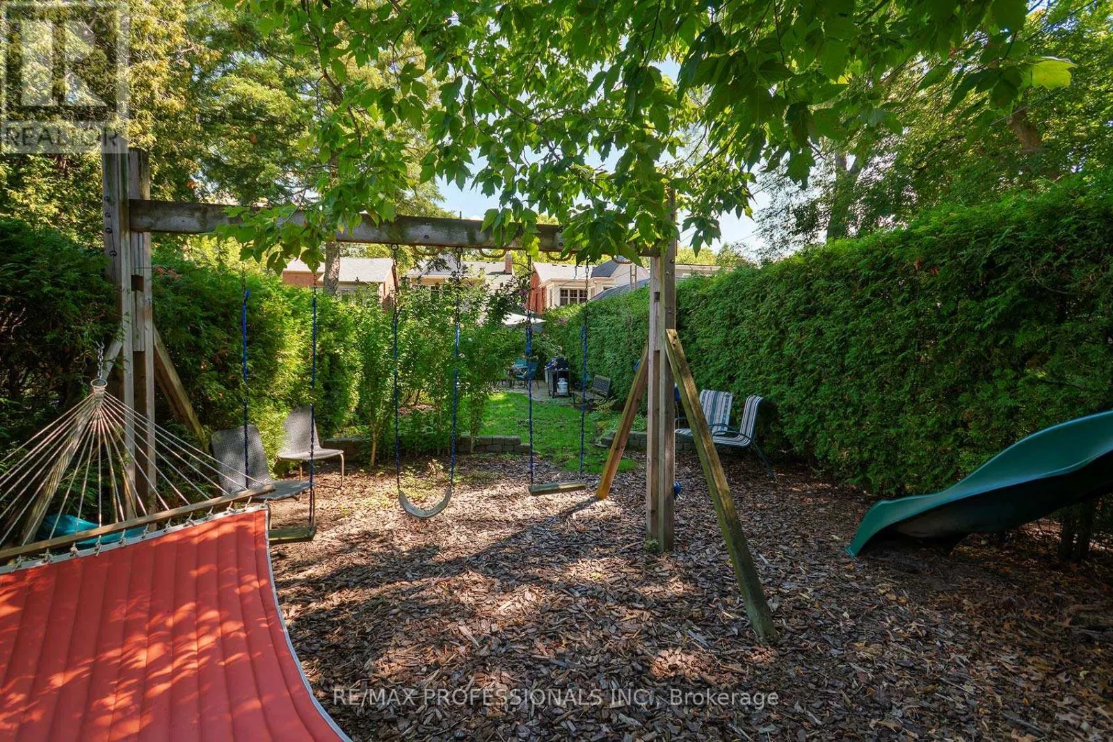 302 ARMADALE AVENUE