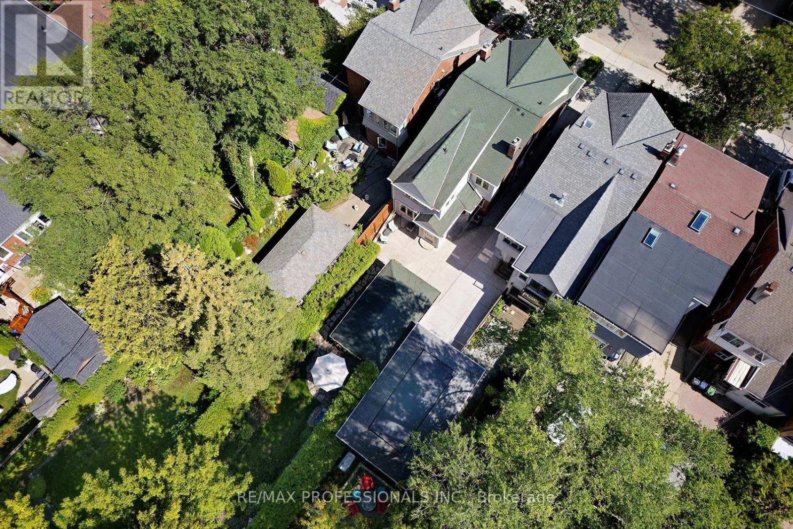 302 ARMADALE AVENUE