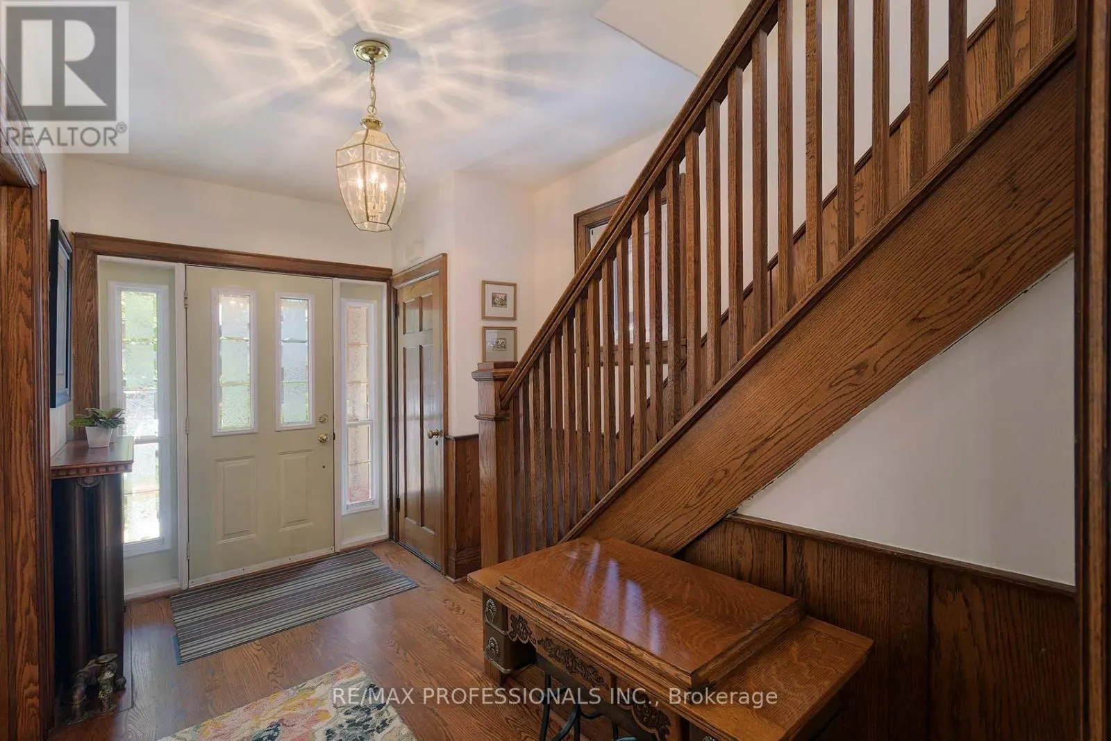 302 ARMADALE AVENUE