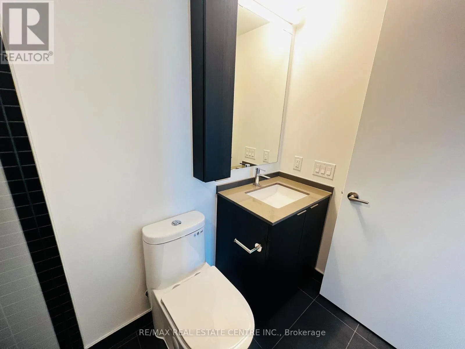 602 - 3009 NOVAR ROAD