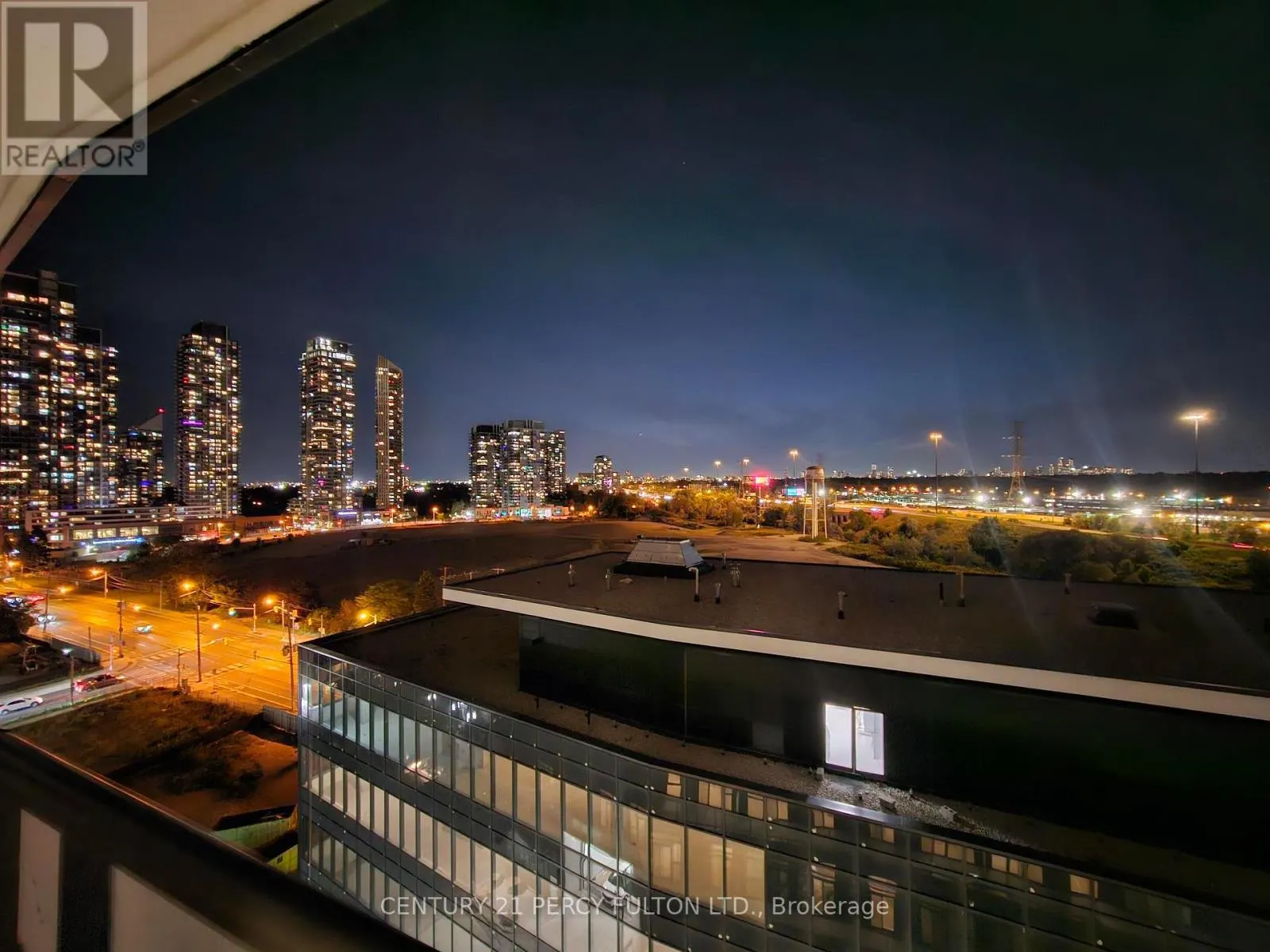 1110 - 38 ANNIE CRAIG DRIVE