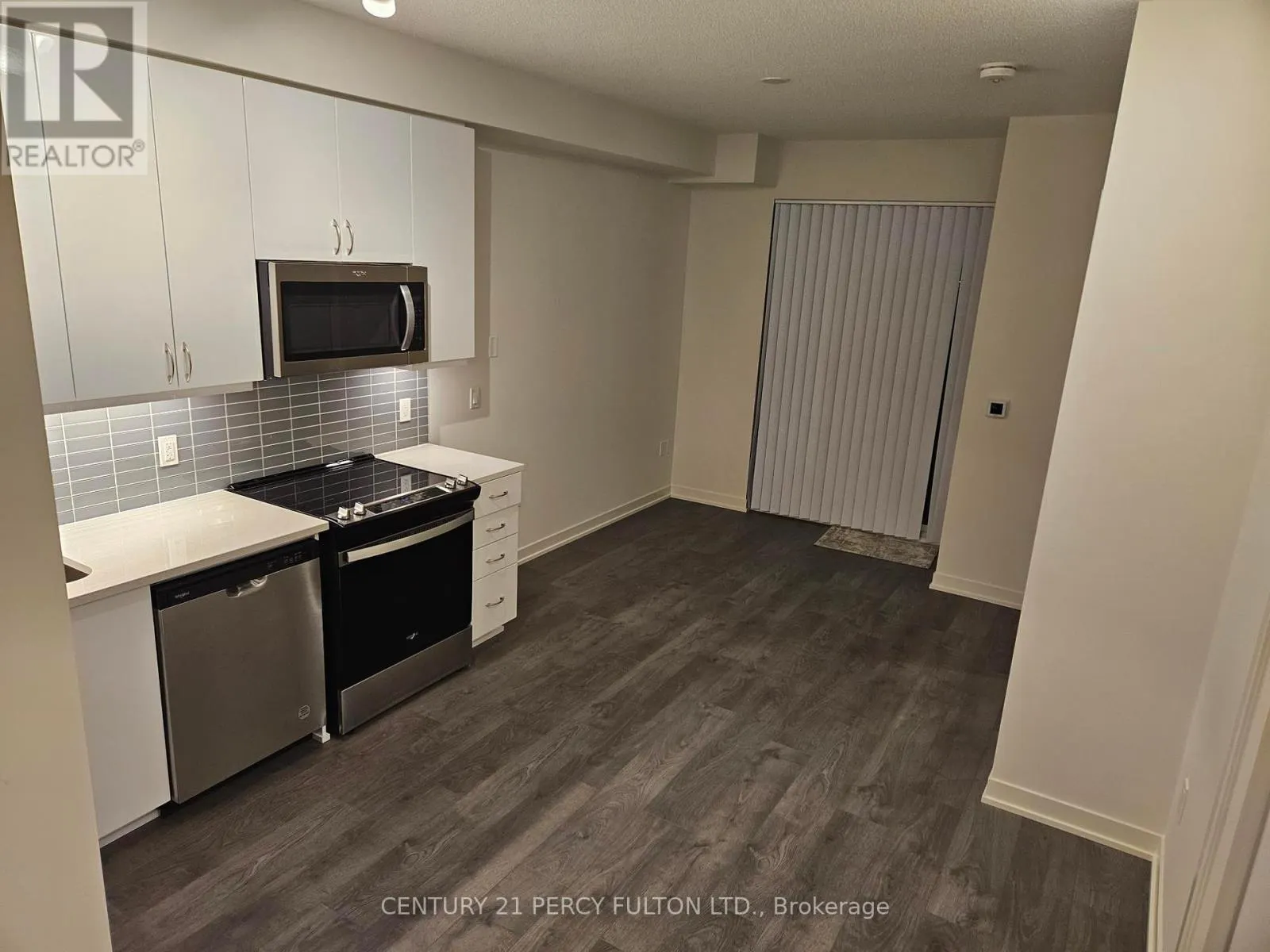 1110 - 38 ANNIE CRAIG DRIVE