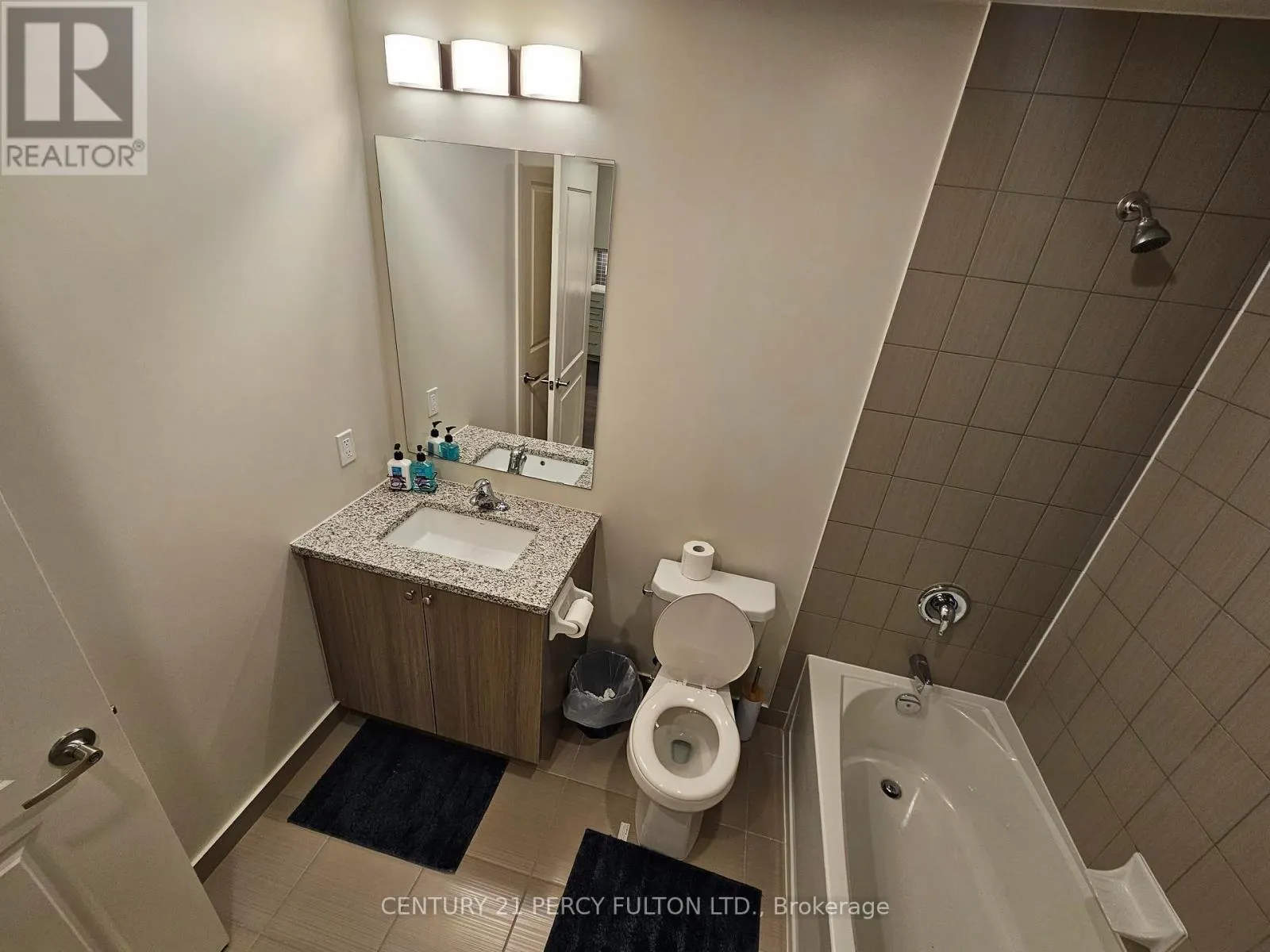 1110 - 38 ANNIE CRAIG DRIVE