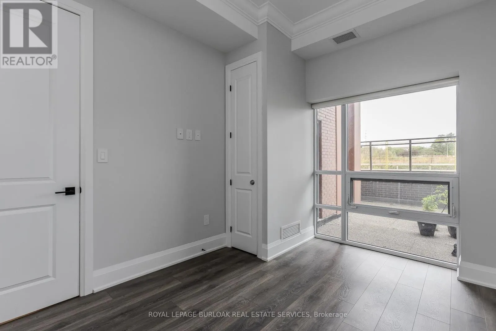 117 - 4040 UPPER MIDDLE ROAD