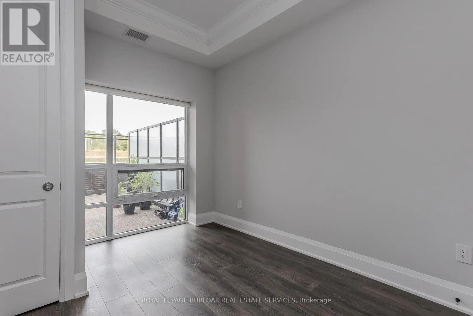 117 - 4040 UPPER MIDDLE ROAD