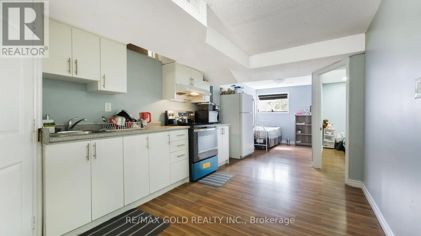 42 MURPHY ROAD