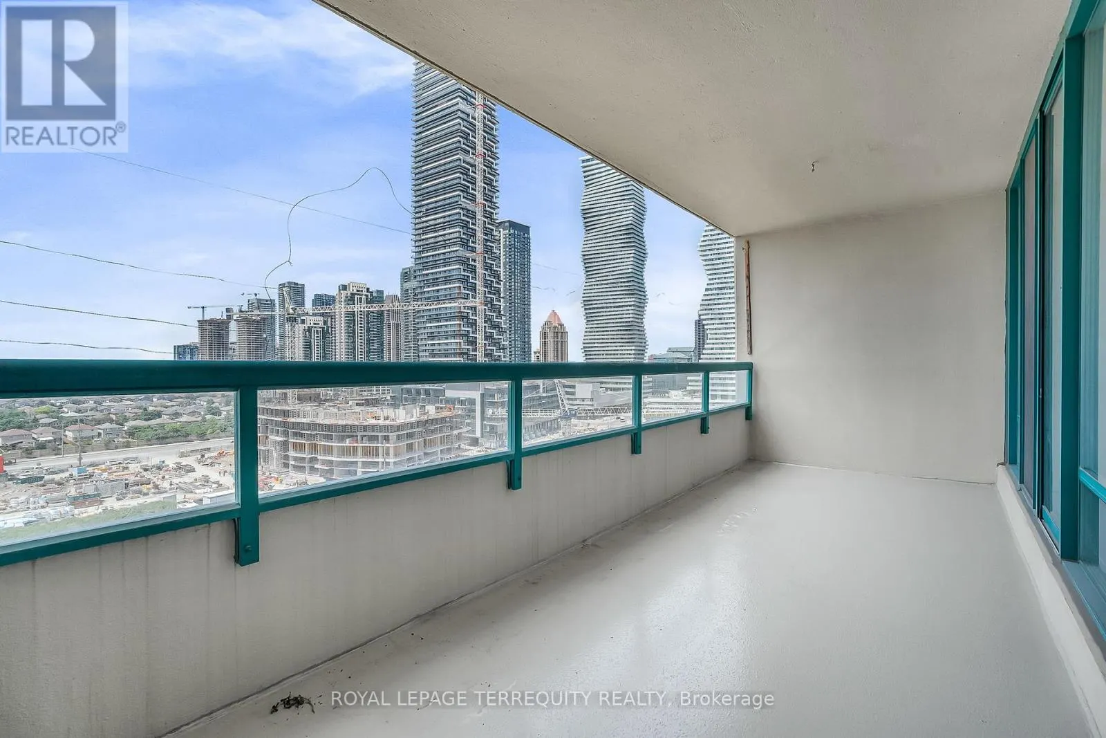 1510 - 550 WEBB DRIVE