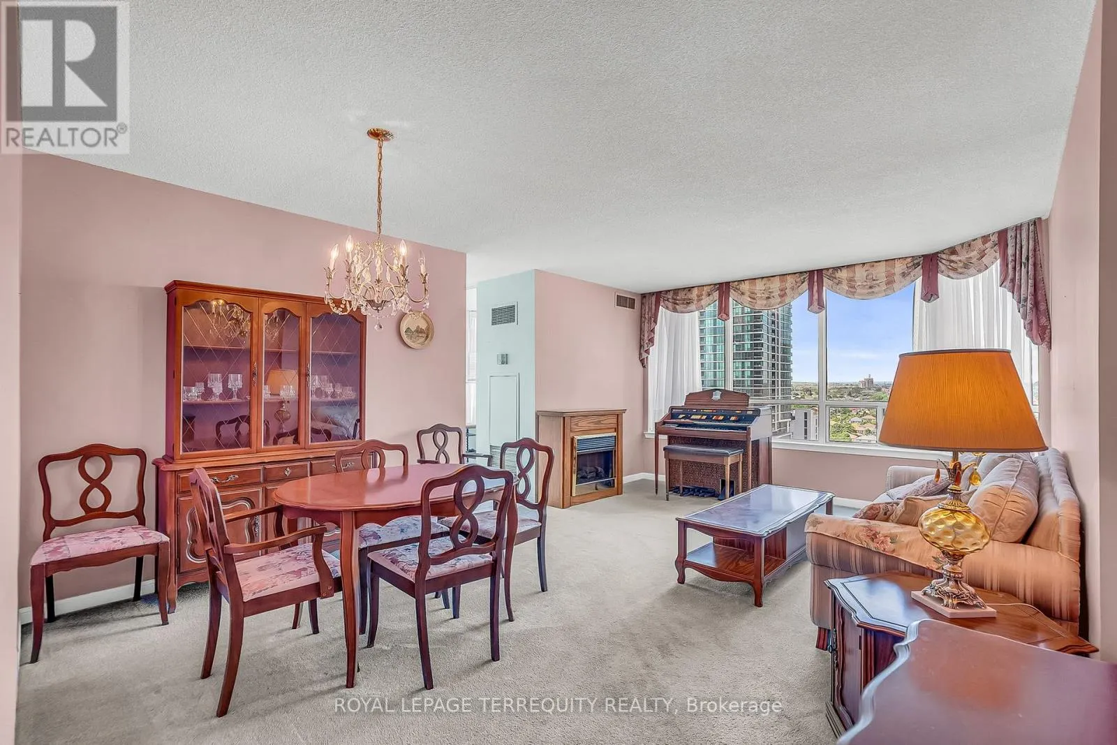 1510 - 550 WEBB DRIVE