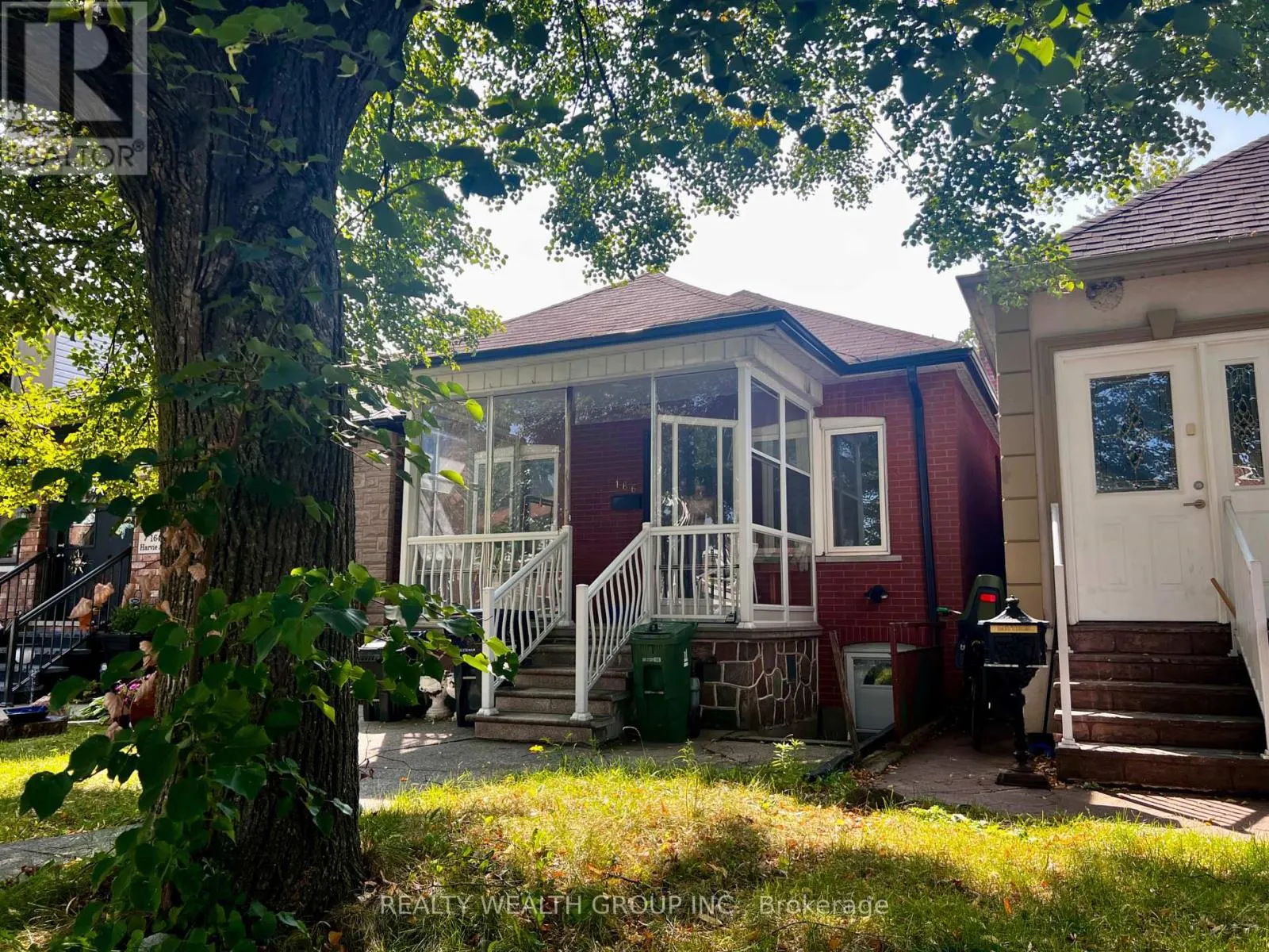 166 HARVIE AVENUE