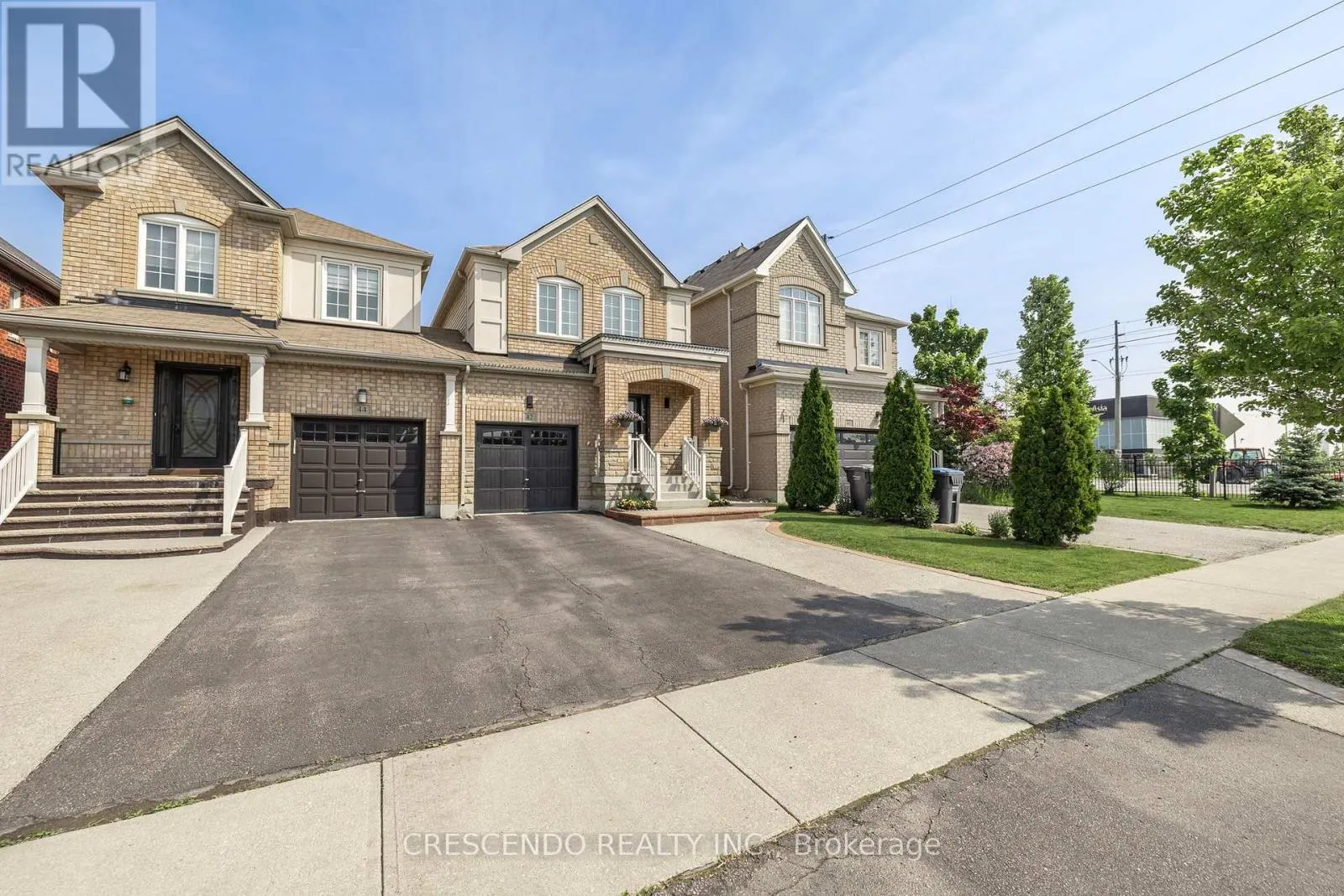 42 NAPOLEON CRESCENT