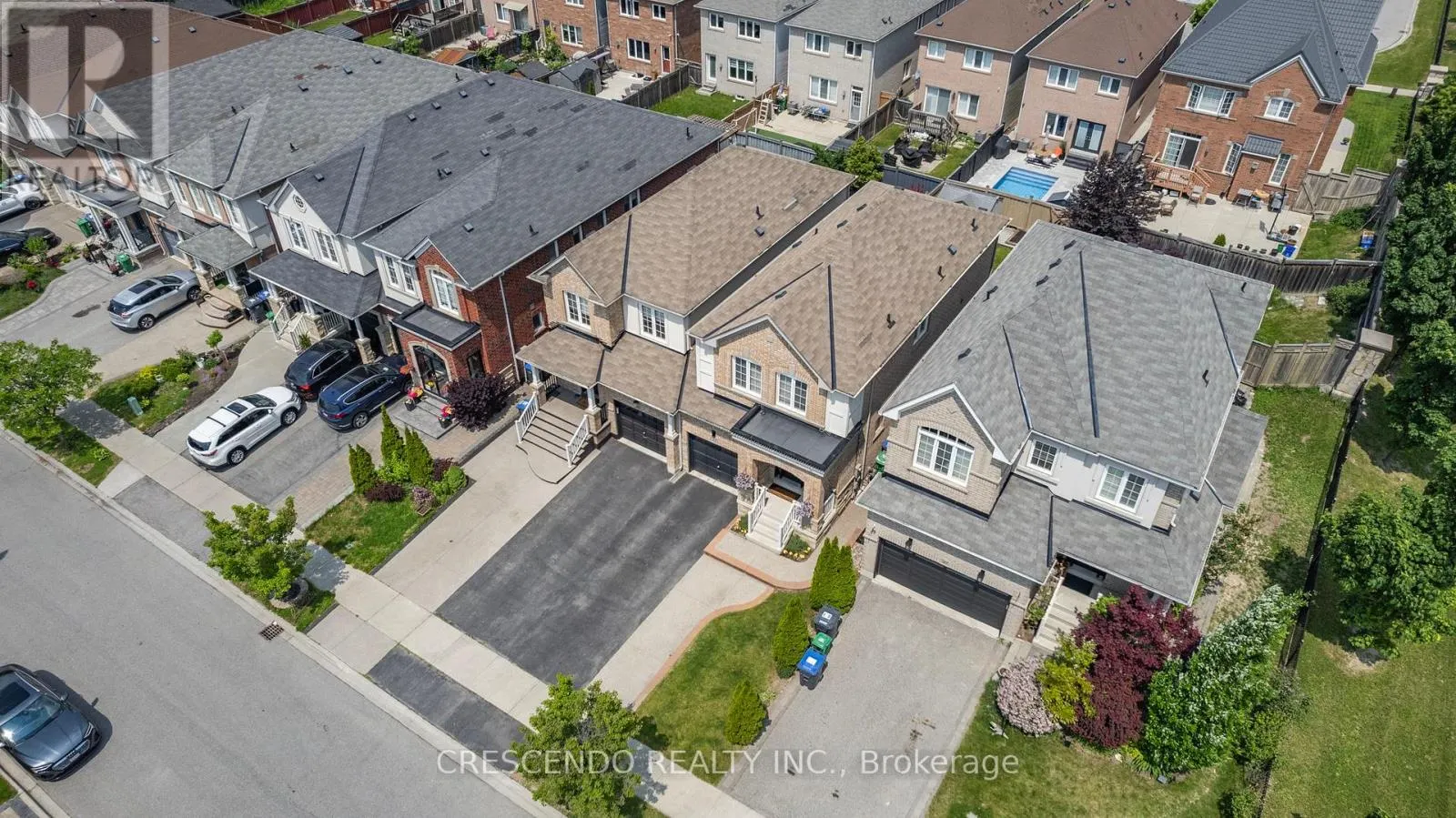 42 NAPOLEON CRESCENT