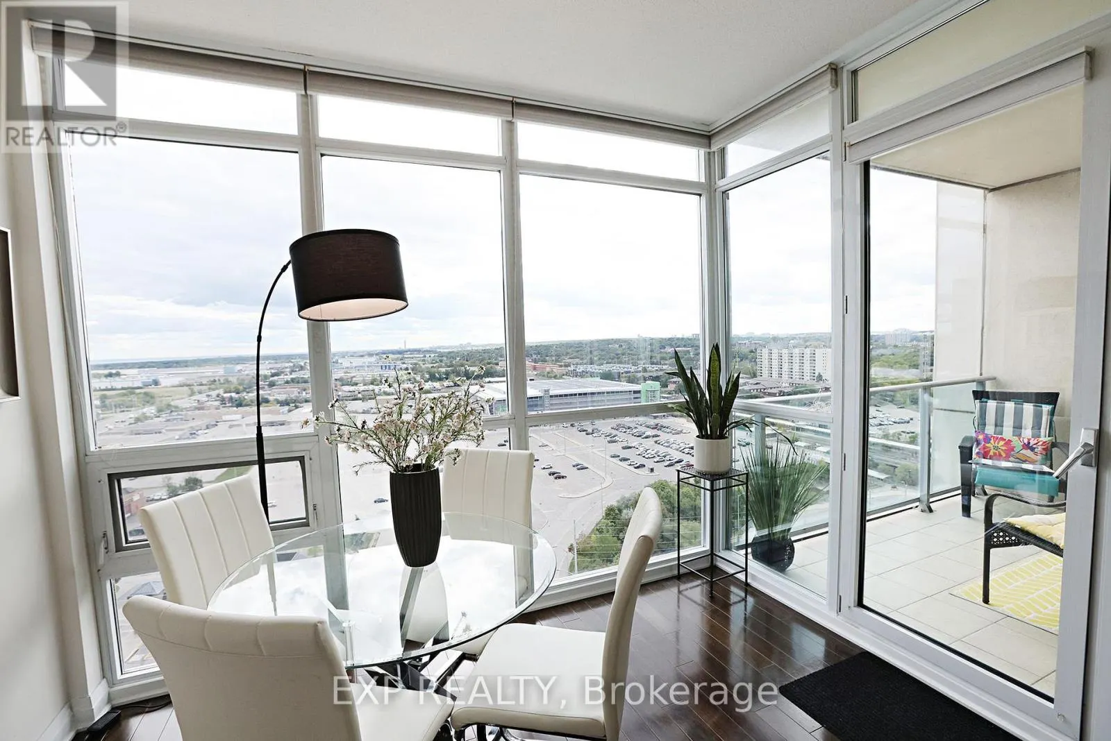 PH01 - 1055 SOUTHDOWN ROAD
