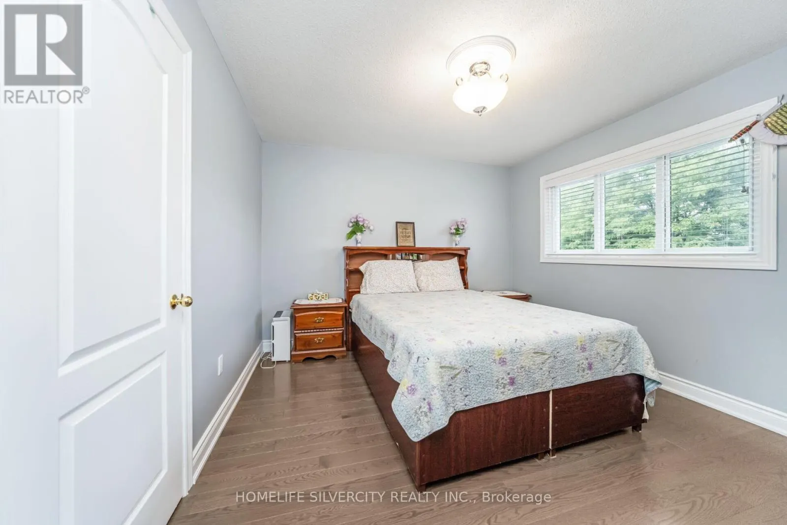 17 SIESTA COURT