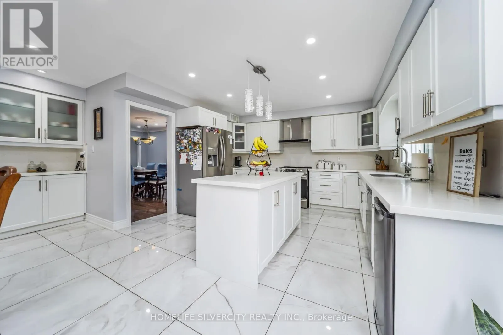17 SIESTA COURT