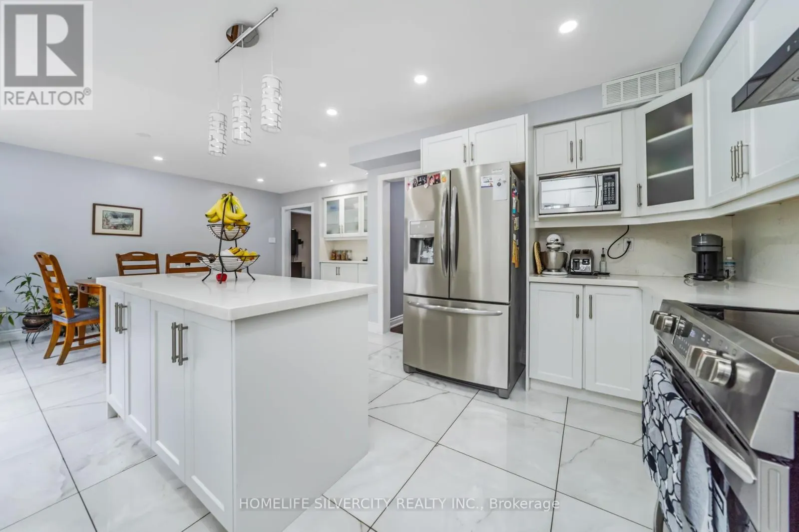 17 SIESTA COURT
