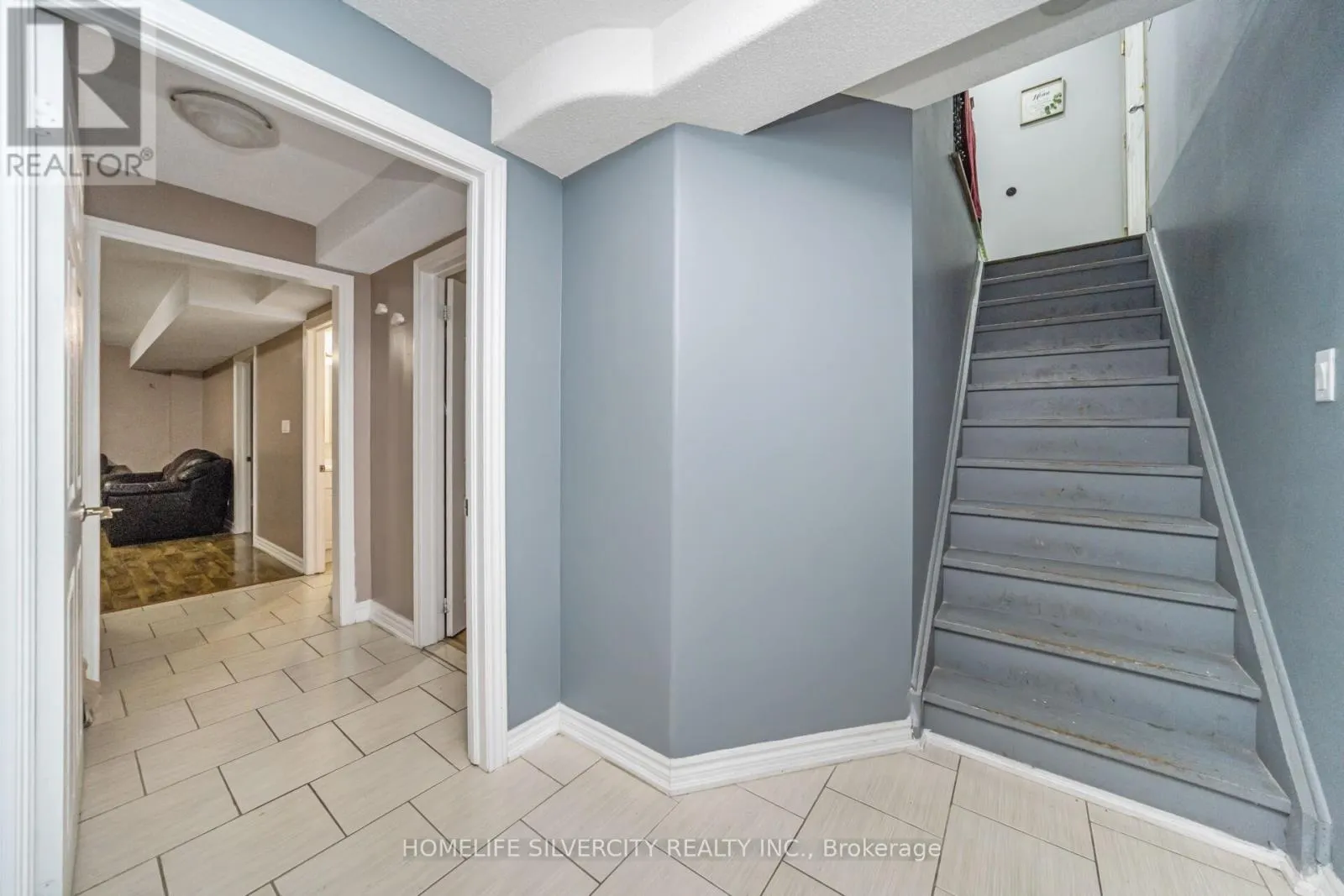 17 SIESTA COURT