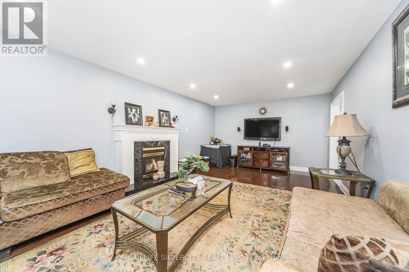 17 SIESTA COURT