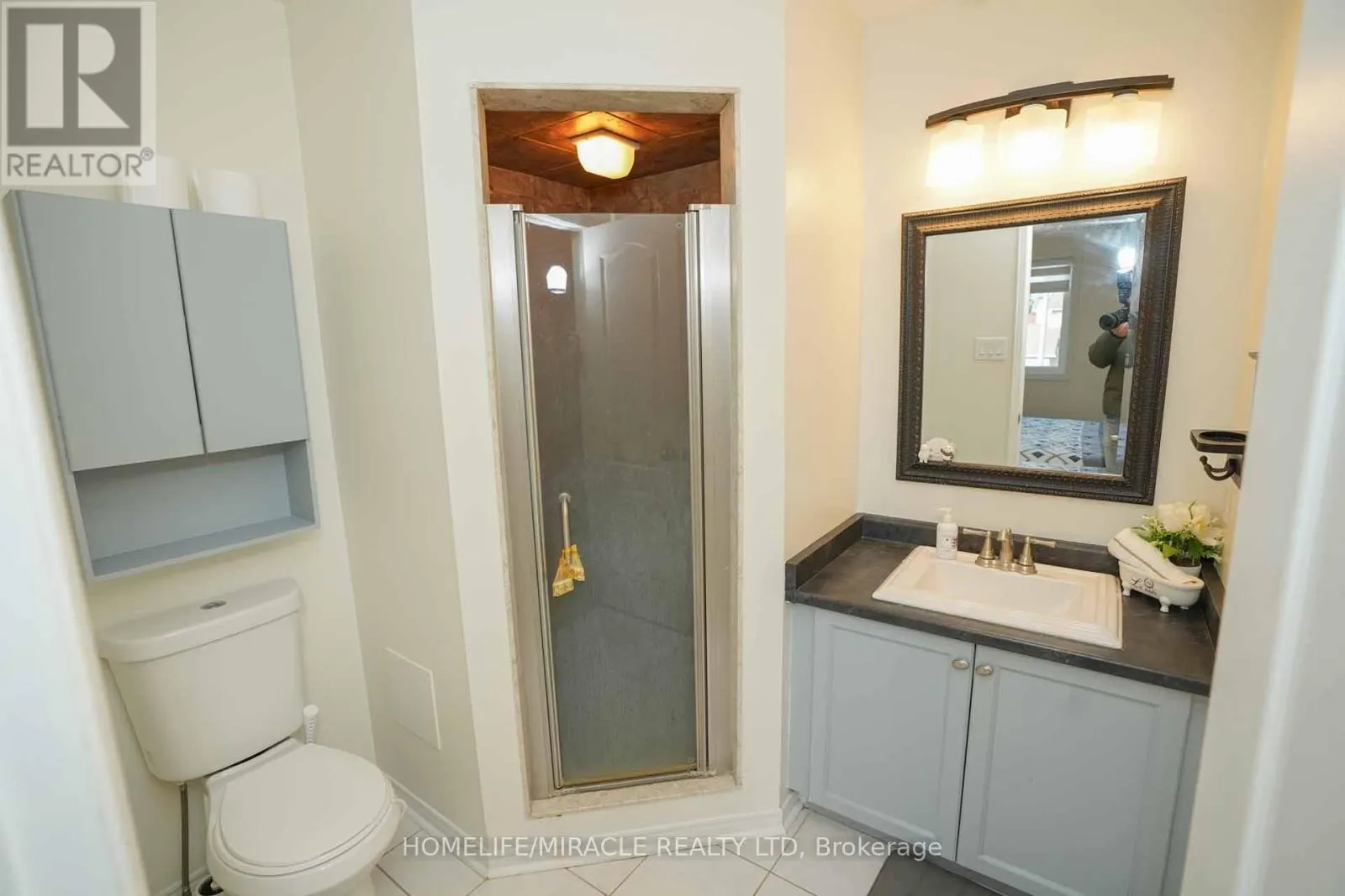 40 GARDENIA WAY