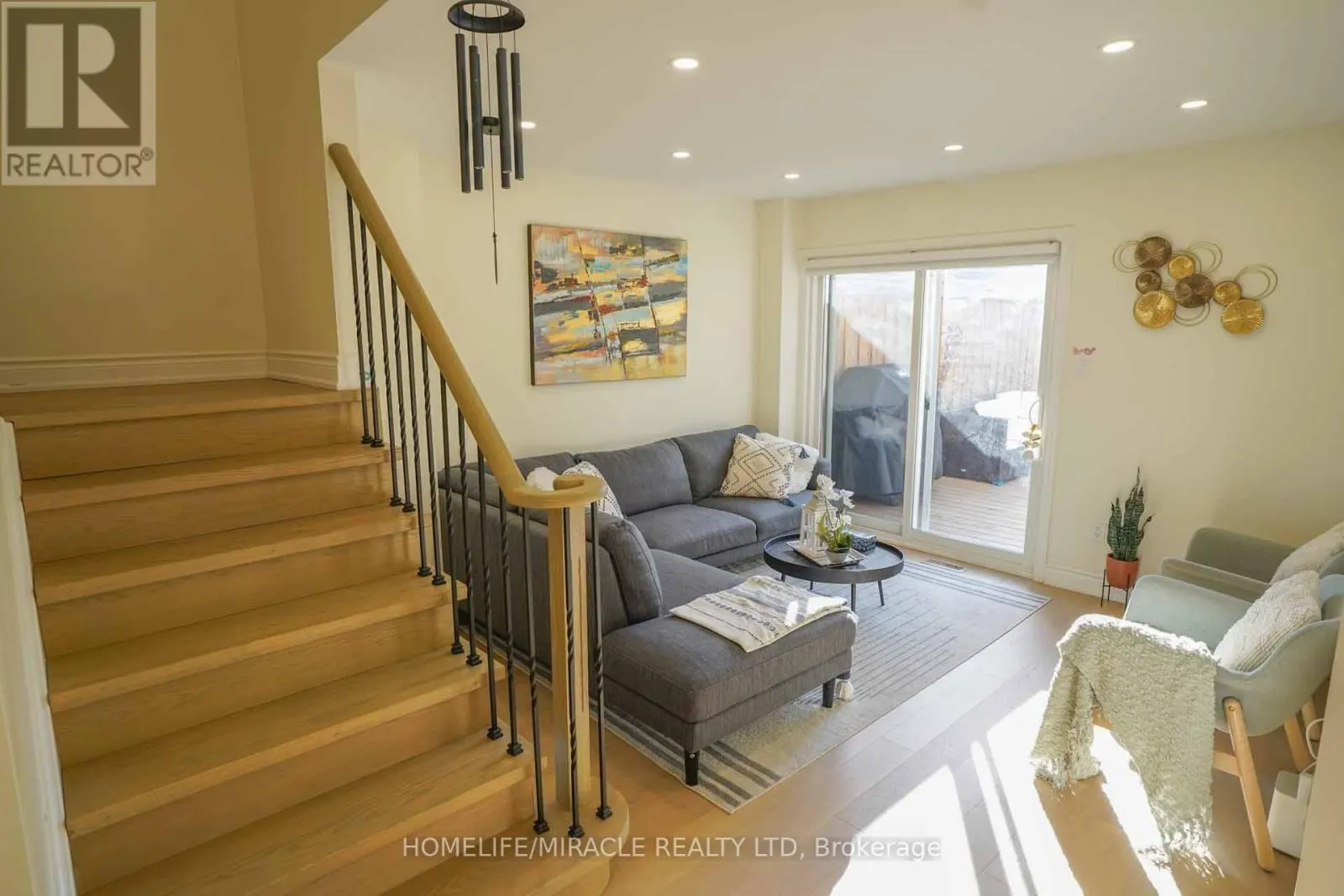40 GARDENIA WAY