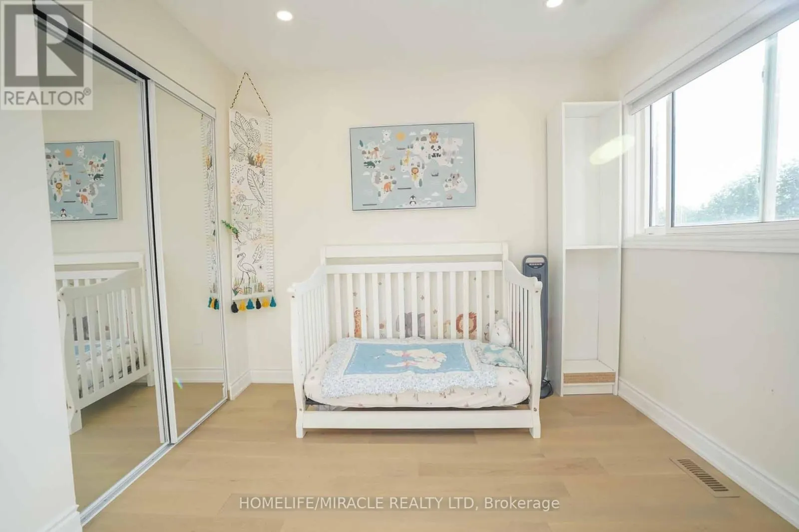 40 GARDENIA WAY