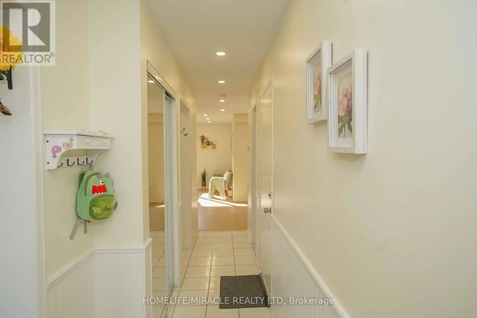 40 GARDENIA WAY