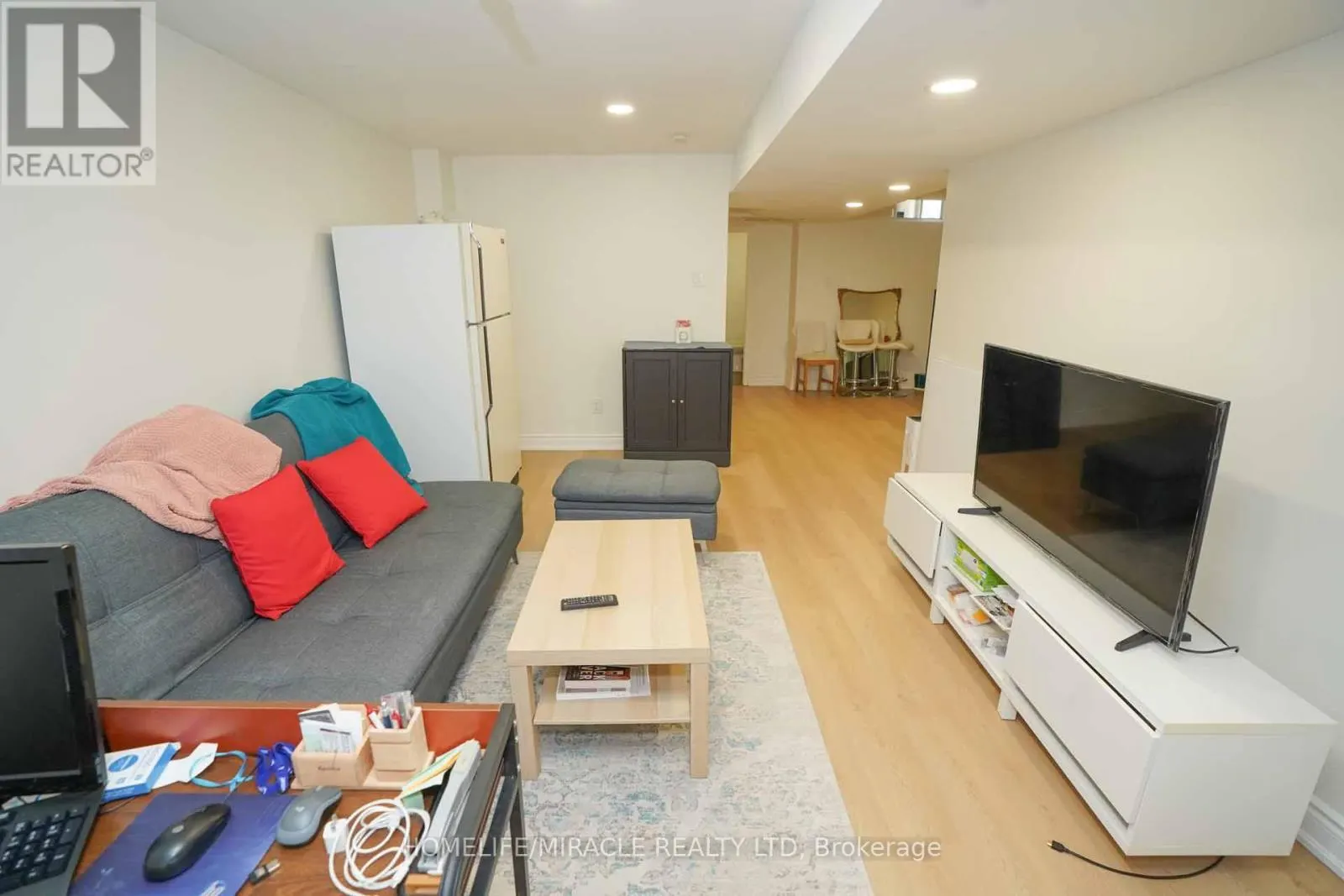 40 GARDENIA WAY