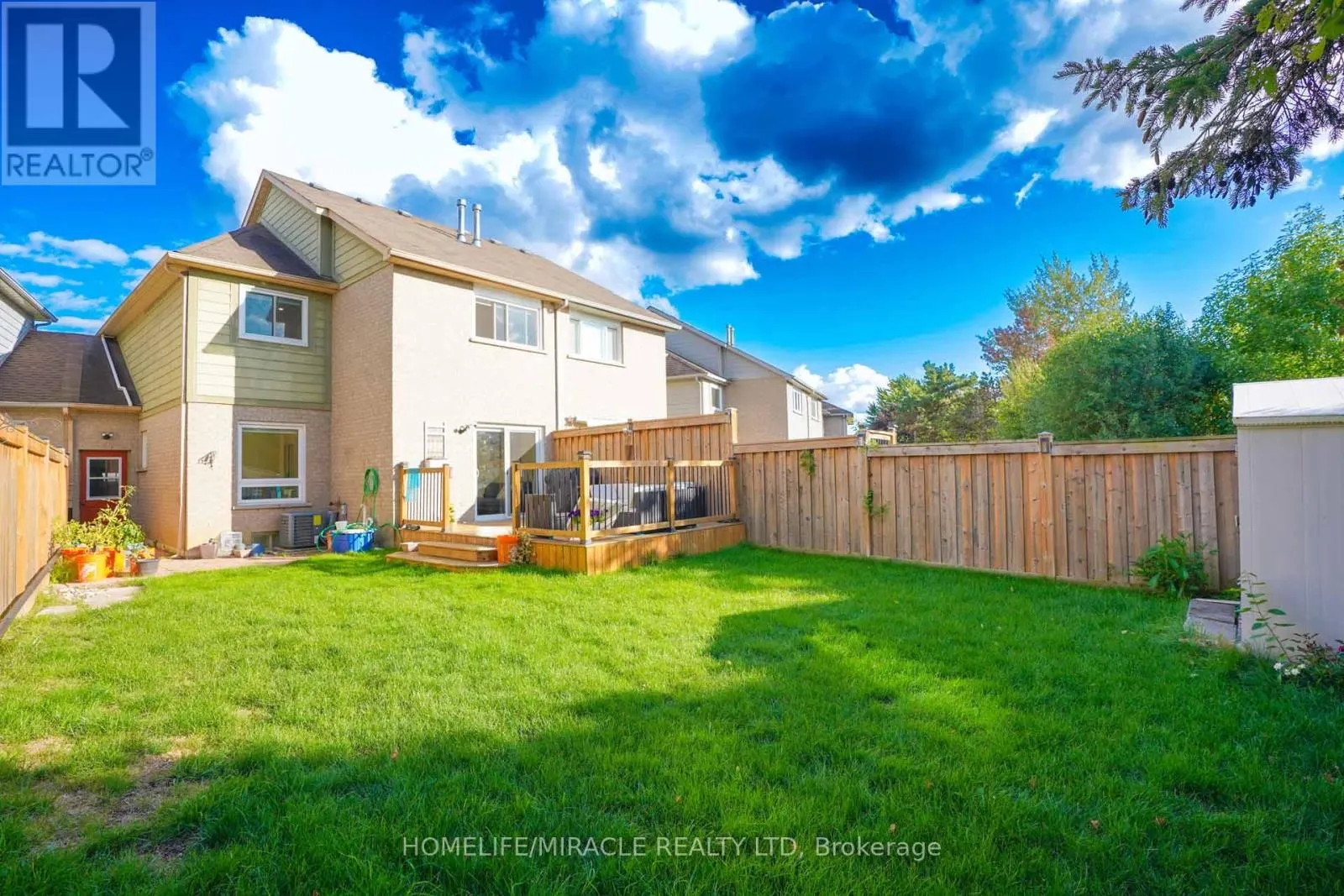 40 GARDENIA WAY