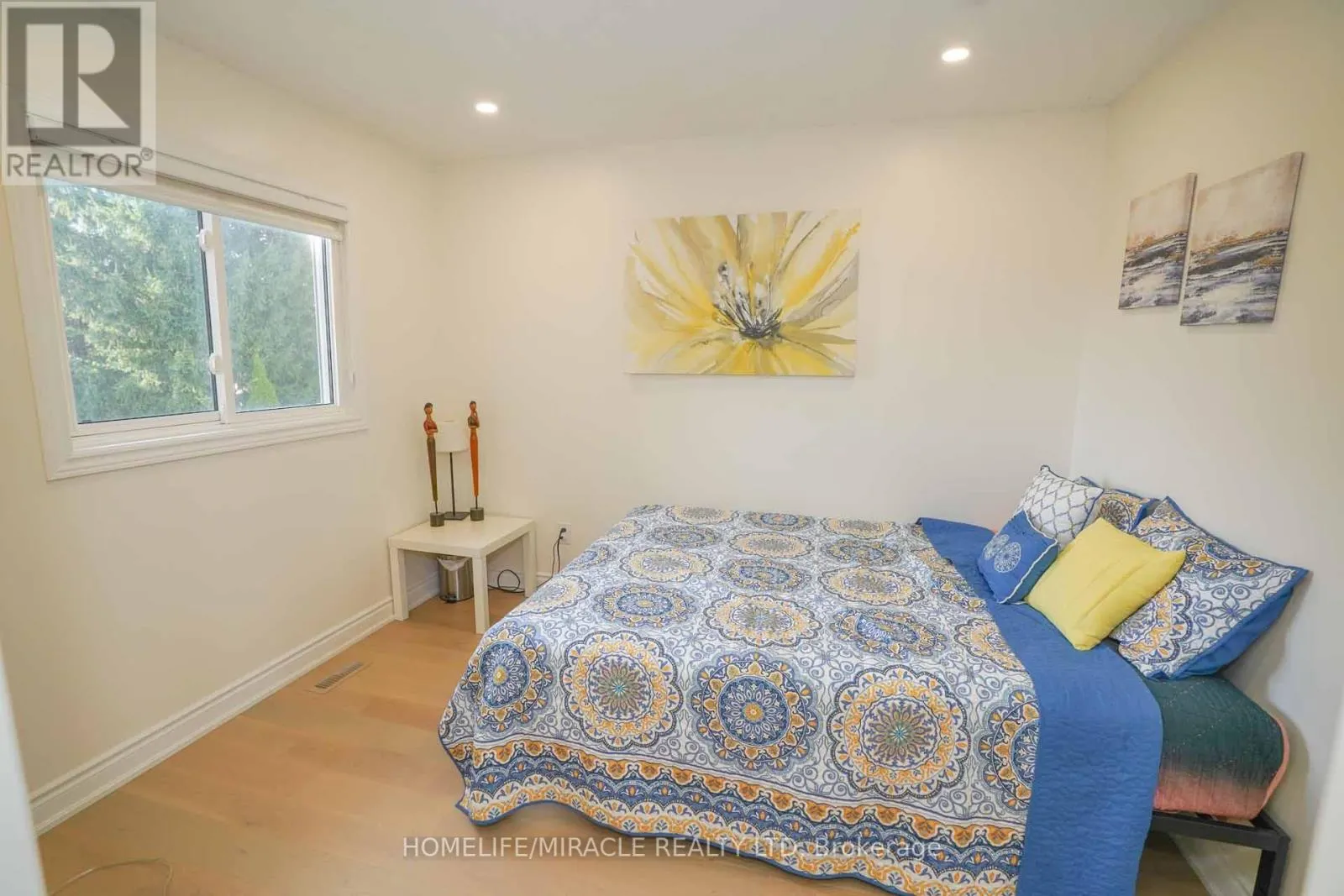 40 GARDENIA WAY