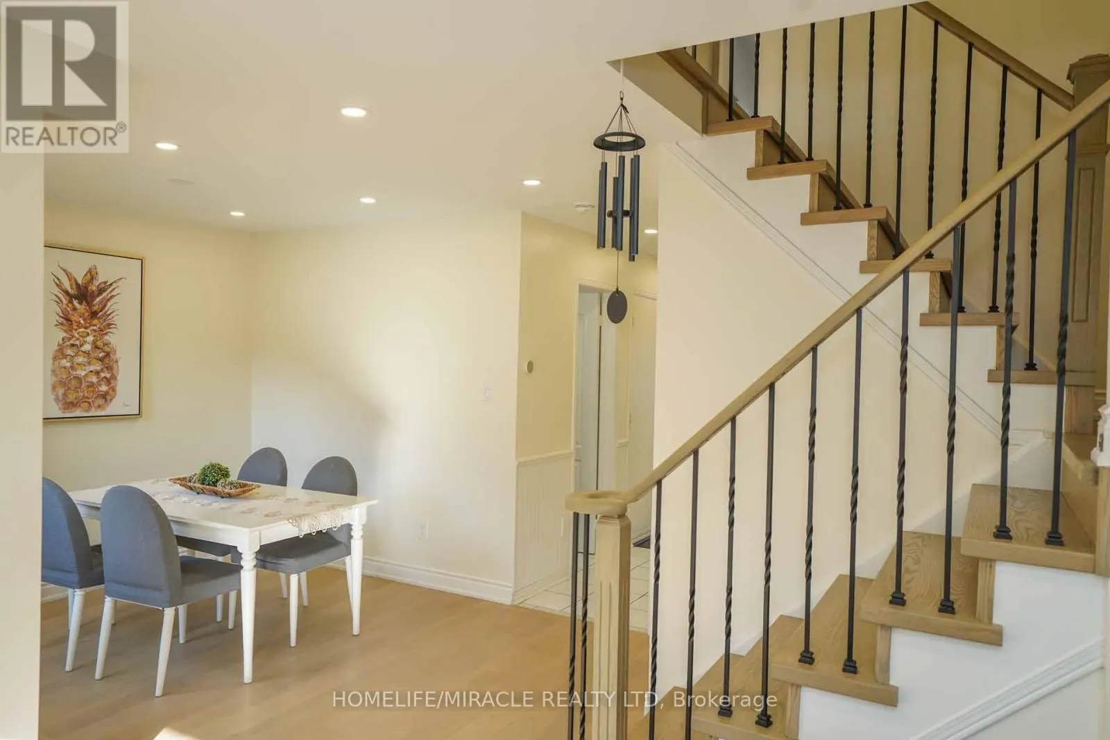 40 GARDENIA WAY