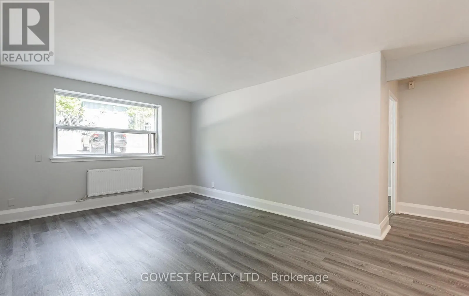 B7 - 205 KEELE STREET