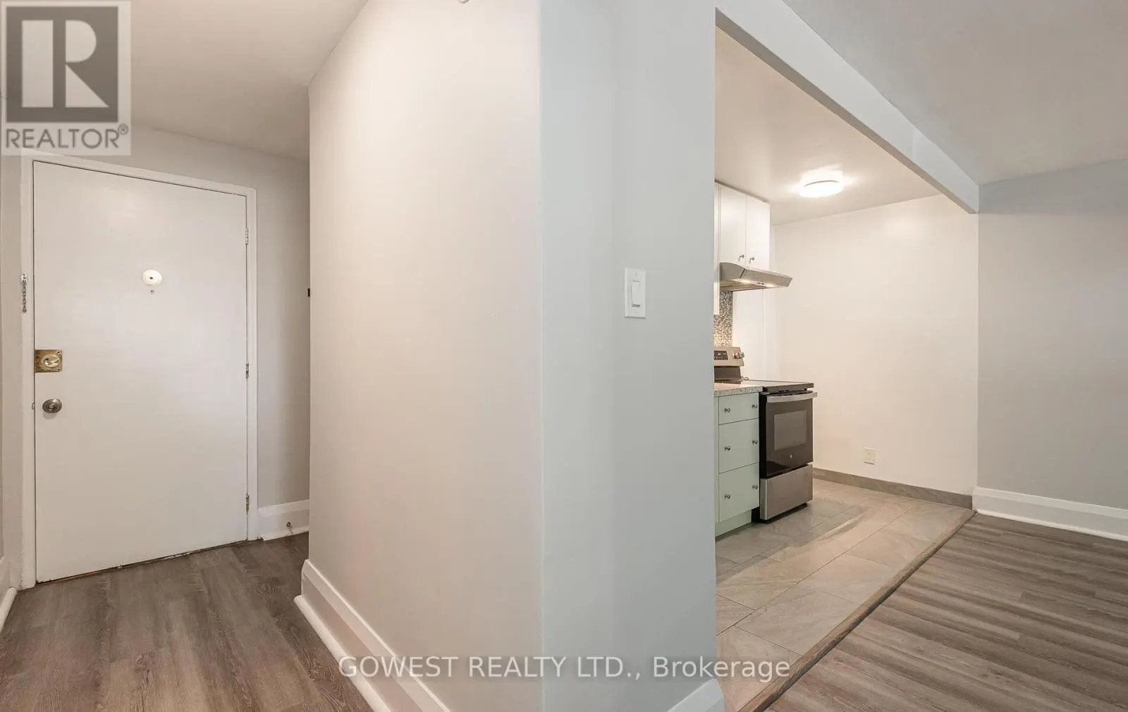 B7 - 205 KEELE STREET